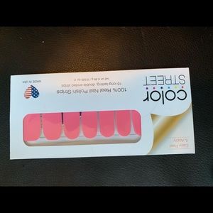 Color Street nail wraps: Mainly Mums + McLaughlin